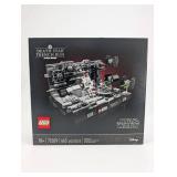 LEGO Star Wars Death Star Trench Run 75329 - 665 Pcs