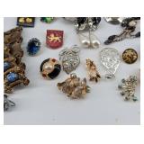 Vintage Swarovski Signature & Costume Jewelry Assortment - Necklaces, Brooches & Earrings
