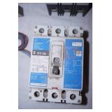 (4ct) Industrial Circuit Breakers