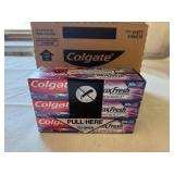SSS. 12x 1.9oz Colgate MaxFresh w/ Whightening Knockout