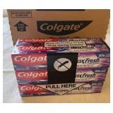 SSS. 12x 1.9oz Colgate MaxFresh w/ Whightening Knockout