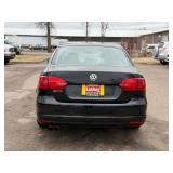 2014 VOLKSWAGEN JETTA S *No Accidents Reported* (NO RESERVE)