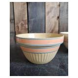 Nice Collection of Collectible Oil & Grease Cans - Mobil, Coast to Coast