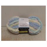 NEW MAINSTAYS CHUNKY CHENILLE YARN