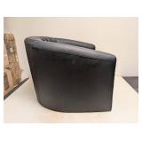 NEW TRUMANPICK ACCENT CHAIR FAUX LEATHER STUDDED BARREL BUCKET CLUB ARM CHAIR BLACK