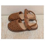 NEW TODDLER SANDALS SIZE 7 BROWN