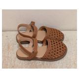 NEW TODDLER SANDALS SIZE 7 BROWN