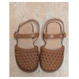 NEW TODDLER SANDALS SIZE 7 BROWN