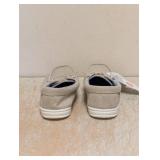NEW CAT & JACK KIDS BRIAR SLIP ON SHOES SIZE 4 TAN