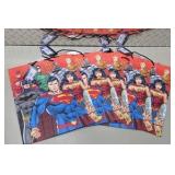 Funko Pop Beetlejuice Sandworm #1760, DC Gift Bags and Earphones