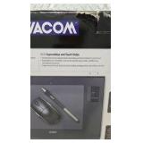 Wacom Intuos 3 6x8 Graphics Tablet with Box, Mouse, Cords & Software