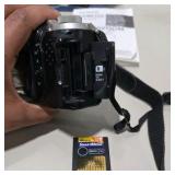 Olympus Camedia C-2020 Zoom Digital Camera with Box, Manual & Cables