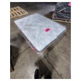 Beautyrest PressureSmart Mattress - Plush - Queen - $1599.99 MSRP