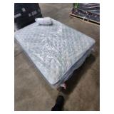 Bundle* Beautyrest PressureSmart Mattress - Extra Firm - Queen - $2249.99 MSRP + Pillow and Mattress Protector
