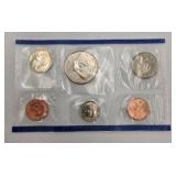 Susan B. Anthony Dollar Collection + 1996 Summer Games Mint Strip + 1998 Uncirculated Set + Aprox: 1 LB+ Unsearched Pennies Lot