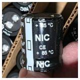 NOS Surplus NIC Components NRLM471M200V 25X30 Electrolytic Capacitors 200V 470uF 25x30 - Qty 200