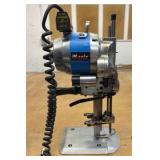 iKonix KC-3 Rotary Fabric Cutter