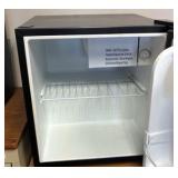 Sunbeam mini refrigerator