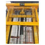 Straddle stacker H-5440 Uline