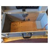 LARGE INDUSTRIAL ANVIL TYPE CARRYING CASE