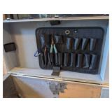 LARGE INDUSTRIAL ANVIL TYPE CARRYING CASE