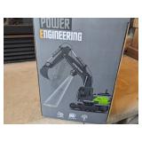 NEW IN BOX 1:20 SCALE 2.4Ghz REMOTE CONTROL EXCAVATOR