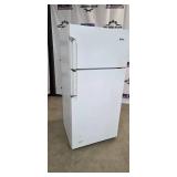 White-Westinghouse 18 cu ft No Frost Refrigerator-Freezer P/N 184793-87 115V