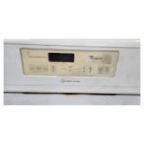 Whirlpool Gas Range - 4-Burner Self-Cleaning Oven With AccuBake System