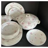 Haviland Limoges Pink Flower Pattern 18-Piece Dinnerware Set