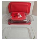 NEW Pyrex Easy Grab 4-Piece Bakeware Set with Lids & Carrying Case