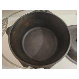 Lodge Cast Iron #10 Dutch Oven with Lid