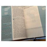 NIV Quest Study Bible Large Print LeatherSoft Brown - New International Version, Comfort Print