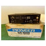Pioneer SA-600 Stereo Amplifier