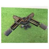 Larson Juhl Corner Vise