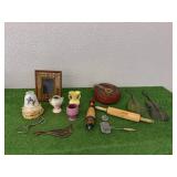 Dakota & Hull Potter, & Collectibles