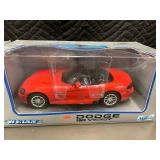 Welly Dodge Viper 2003 1:24 Diecast Cars - Silver & Red (Boxed)