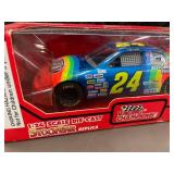 Racing Champions 1:24 NASCAR Stock Car Replica No. 24 DuPont (1995 Edition)