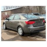 2010 KIA FORTE EX (NO RESERVE)