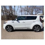 2016 KIA SOUL + *1 Owner | No Accidents Reported* (NO RESERVE)