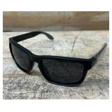 Blenders Eyewear TideSpark lot of 2