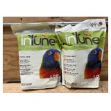 Intune bird feed lot of 2