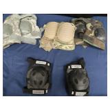 4 PAIRS OF KNEE PADS