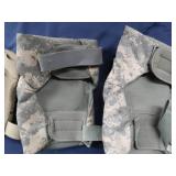 4 PAIRS OF KNEE PADS