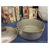 VINTAGE CLUB ALLUMINIUM HAMMERCRAFT DUTCH OVEN, FLOWER POTS, AND ASSORTMENT OF BOOKS