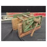 VINTAGE/ANTIQUE PLANER, 2 LEVELS, AND 2 VICES