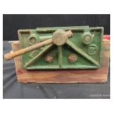 VINTAGE/ANTIQUE PLANER, 2 LEVELS, AND 2 VICES