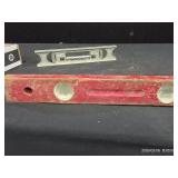 VINTAGE/ANTIQUE PLANER, 2 LEVELS, AND 2 VICES