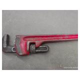 6 VINTAGE PIPE WRENCHS