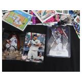 BIG LOT OF BASEBALL TRADING CARDS