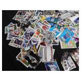 BIG LOT OF BASEBALL TRADING CARDS